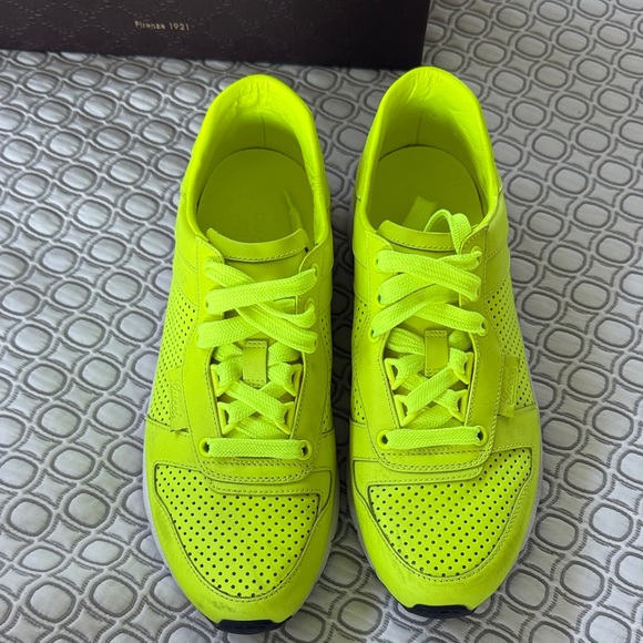 Gucci Bright Neon Yellow Sneakers - Picture 3 of 14